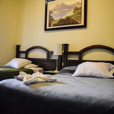 Dionisio Inn Antigua Екстериор снимка
