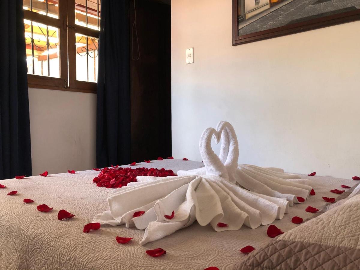 Dionisio Inn Antigua Екстериор снимка