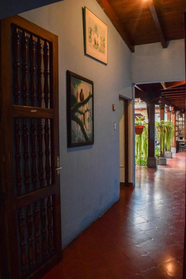 Dionisio Inn Antigua Екстериор снимка