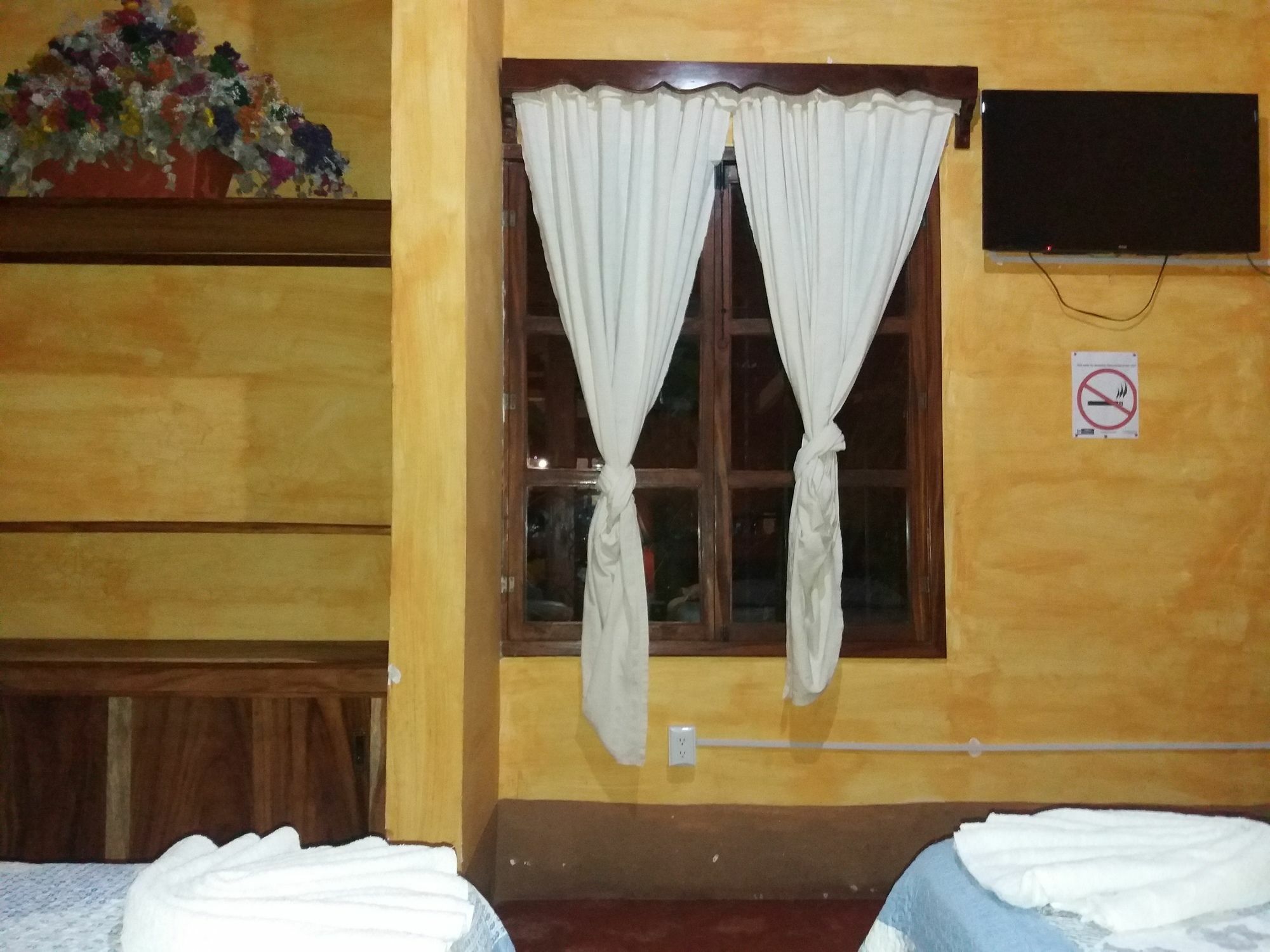 Dionisio Inn Antigua Екстериор снимка