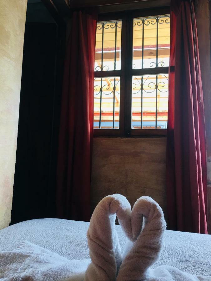 Dionisio Inn Antigua Екстериор снимка