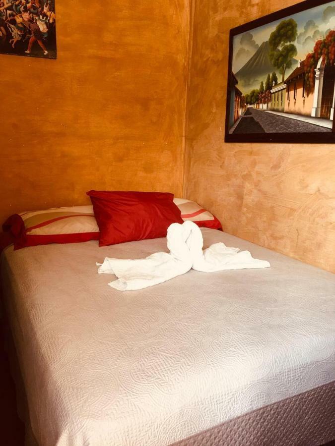Dionisio Inn Antigua Екстериор снимка