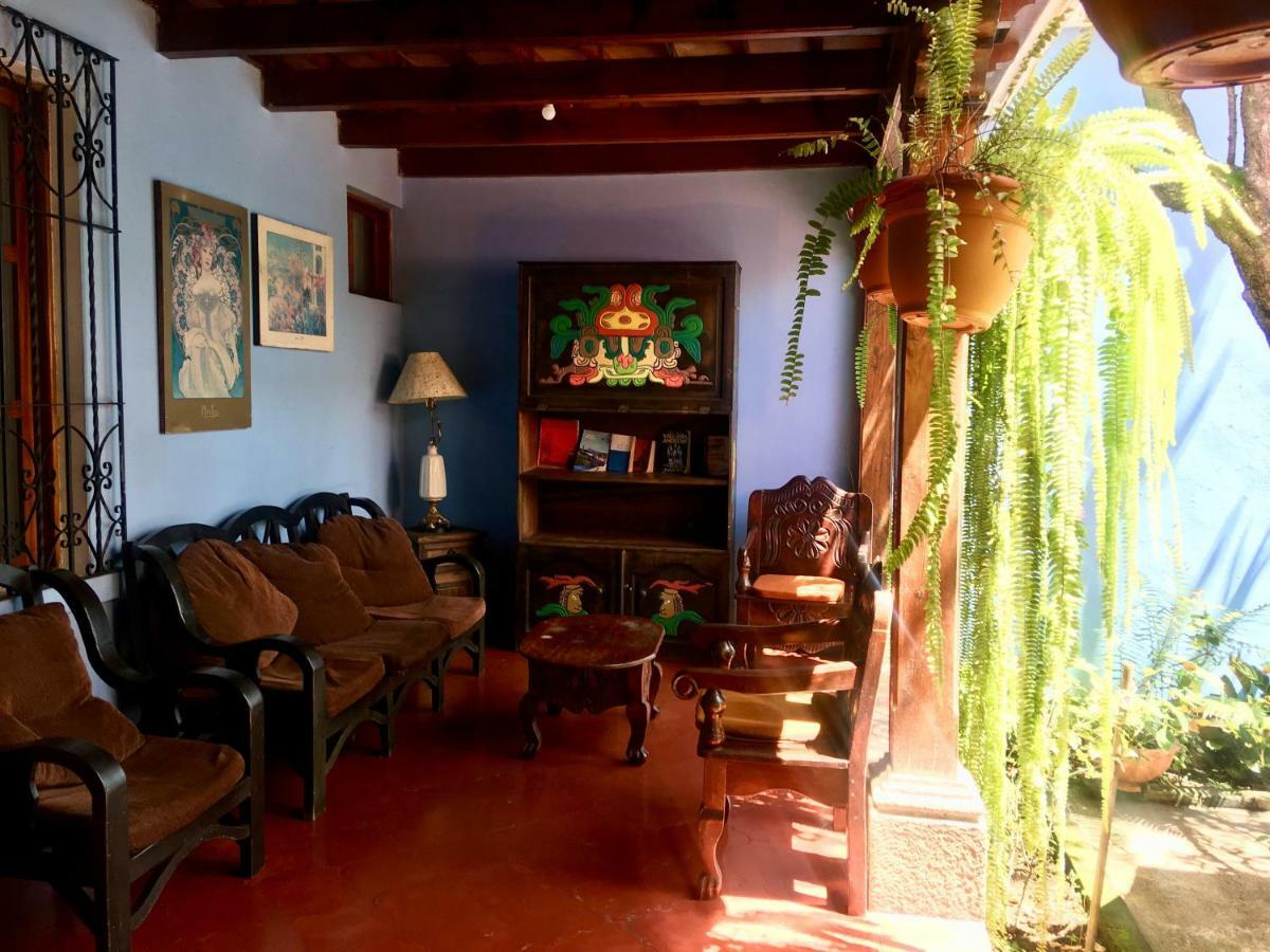 Dionisio Inn Antigua Екстериор снимка